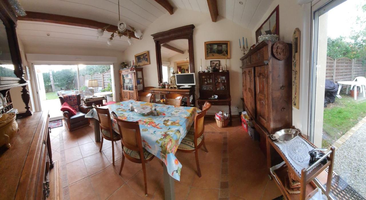 Le Petit Manoir Bed & Breakfast Vaux-sur-Mer Eksteriør bilde