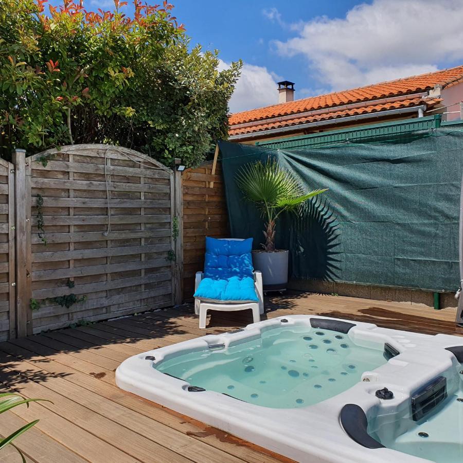 Le Petit Manoir Bed & Breakfast Vaux-sur-Mer Eksteriør bilde